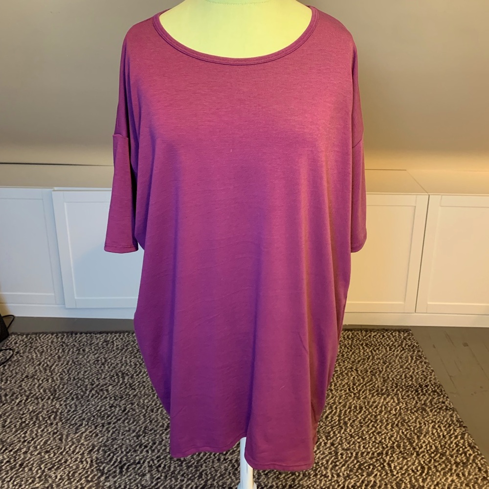 3/$20! Xxs Lularoe Irma tunic, hi-lo hem, magenta